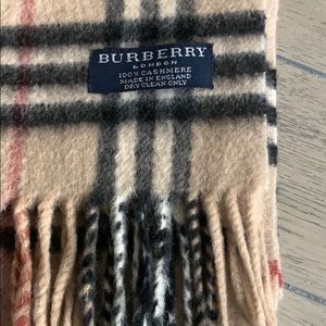 Burberry cashmere scarf
